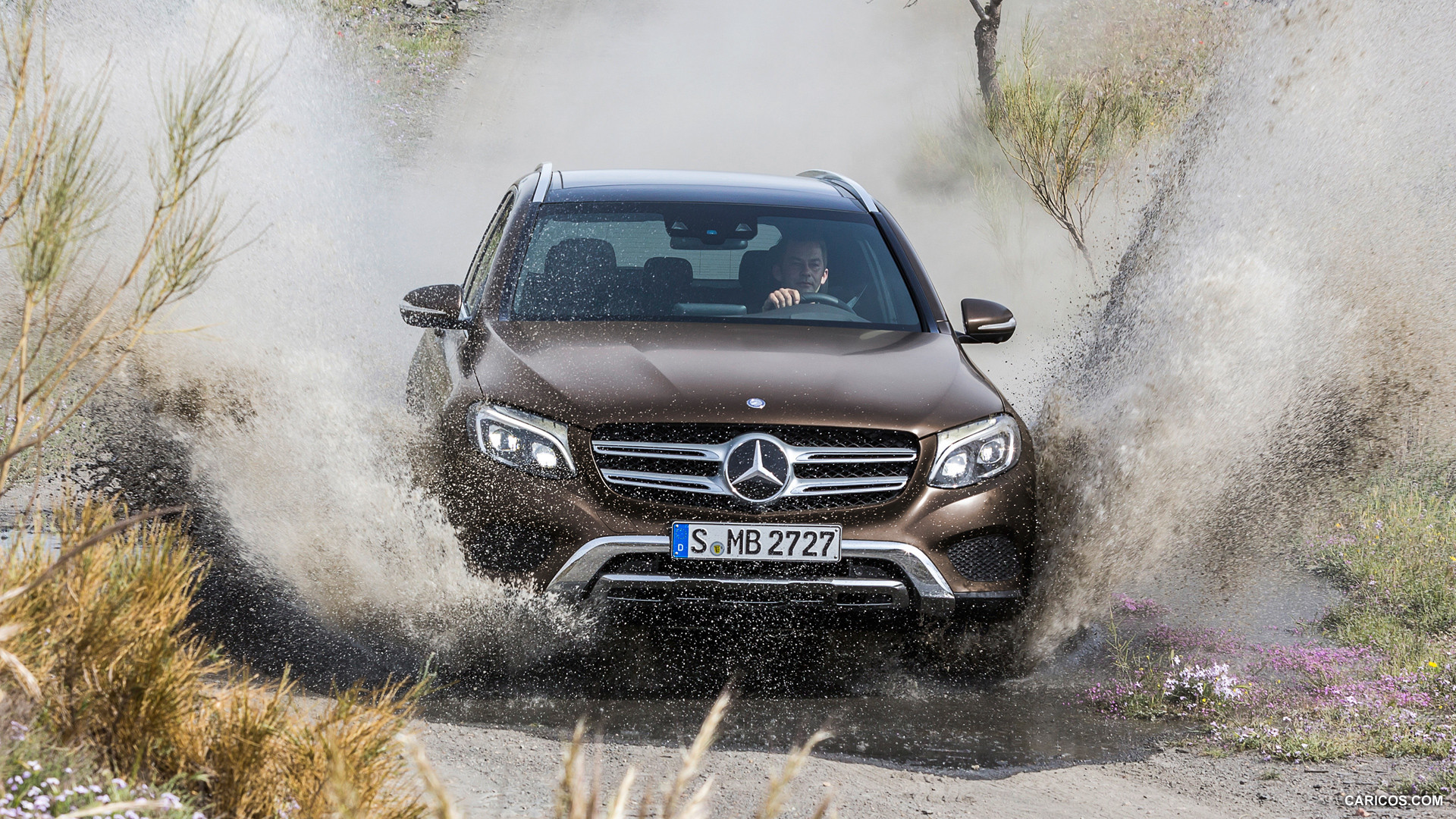 2016 Mercedes-Benz GLC-Class GLC 250d 4MATIC (Citrine Brown Magno, Offroad Line) - Front, #13 of 254