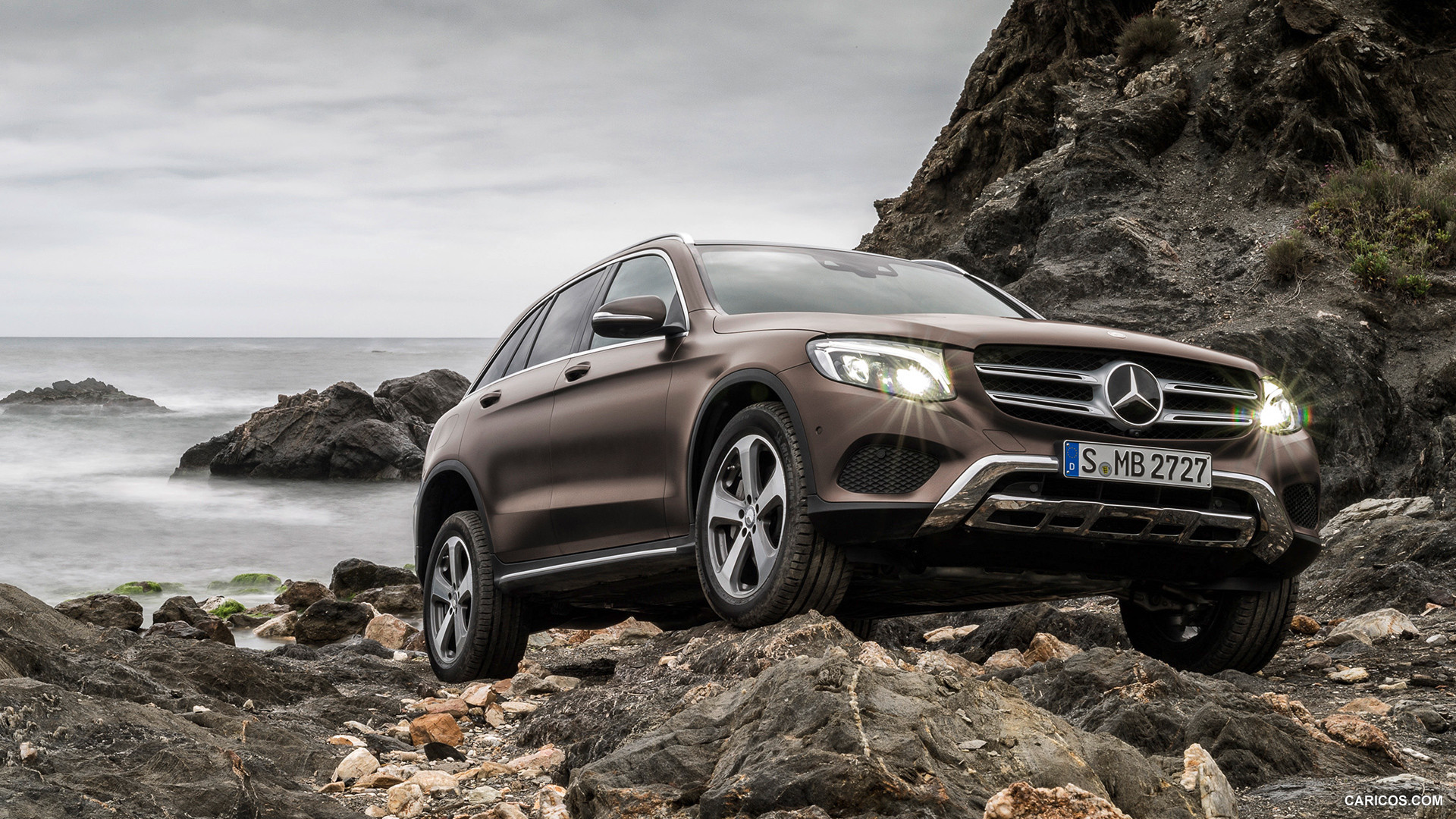 2016 Mercedes-Benz GLC-Class GLC 250d 4MATIC (Citrine Brown Magno, Offroad Line) - Front, #23 of 254