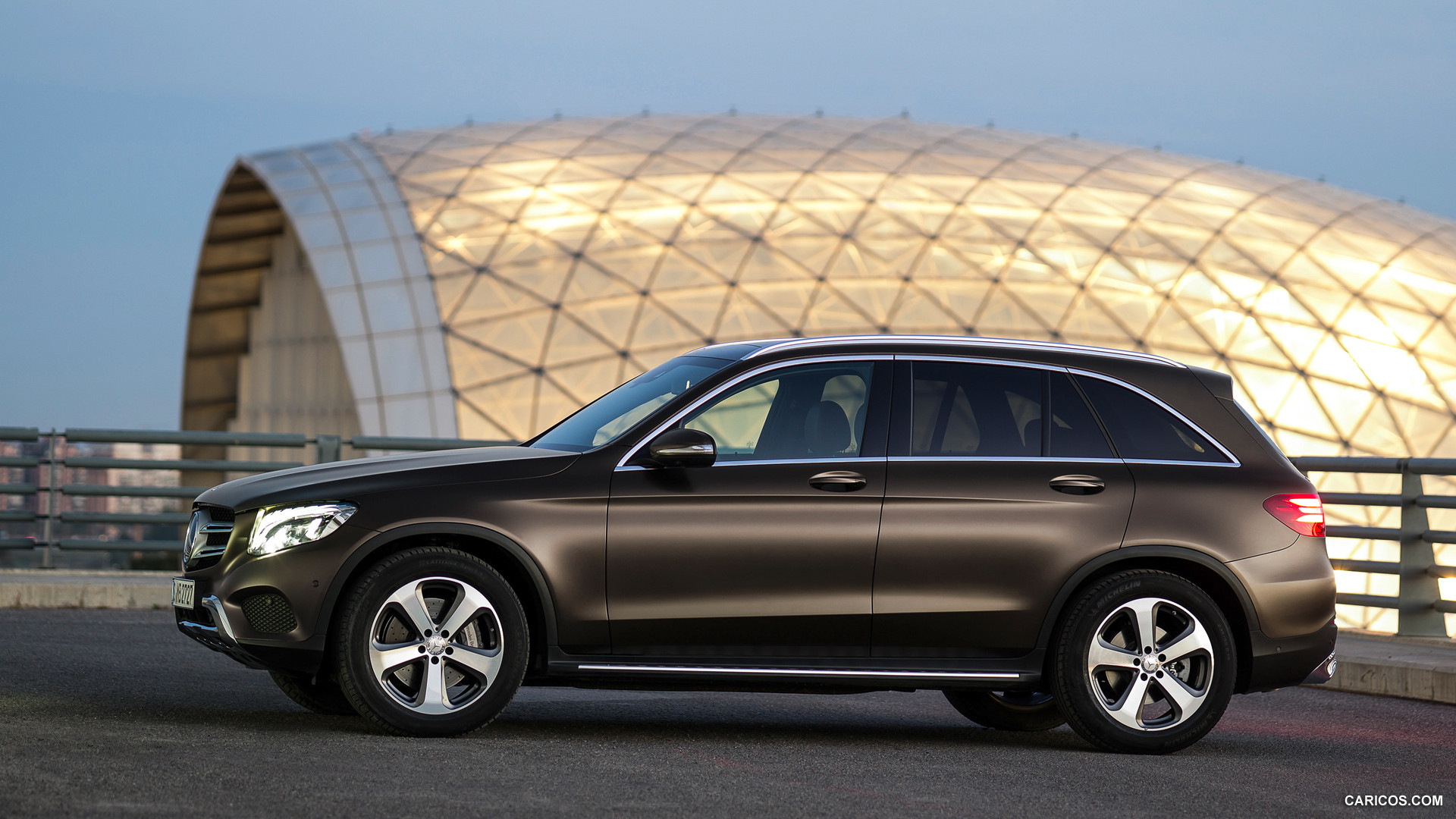 2016 Mercedes-Benz GLC-Class GLC 250d 4MATIC (Citrine Brown Magno, Offroad Line) - Side, #19 of 254
