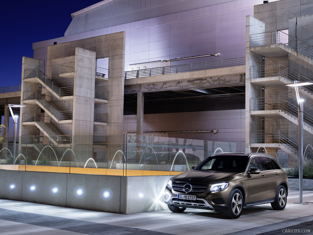 2016 Mercedes-Benz GLC-Class GLC 250d 4MATIC (CITRINE BROWN MAGNO, Offroad Line) - Front