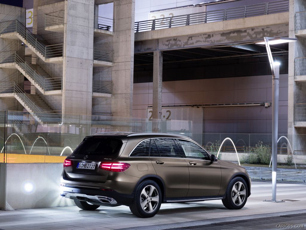 2016 Mercedes-Benz GLC-Class GLC 250d 4MATIC (CITRINE BROWN MAGNO, Offroad Line) - Rear