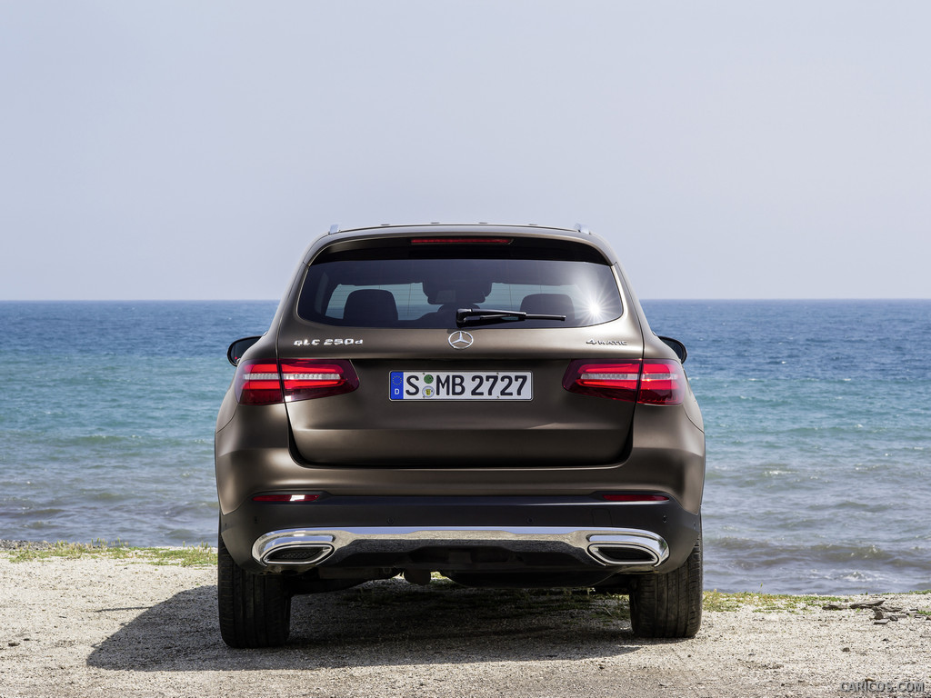 2016 Mercedes-Benz GLC-Class GLC 250d 4MATIC (CITRINE BROWN MAGNO, Offroad Line) - Rear