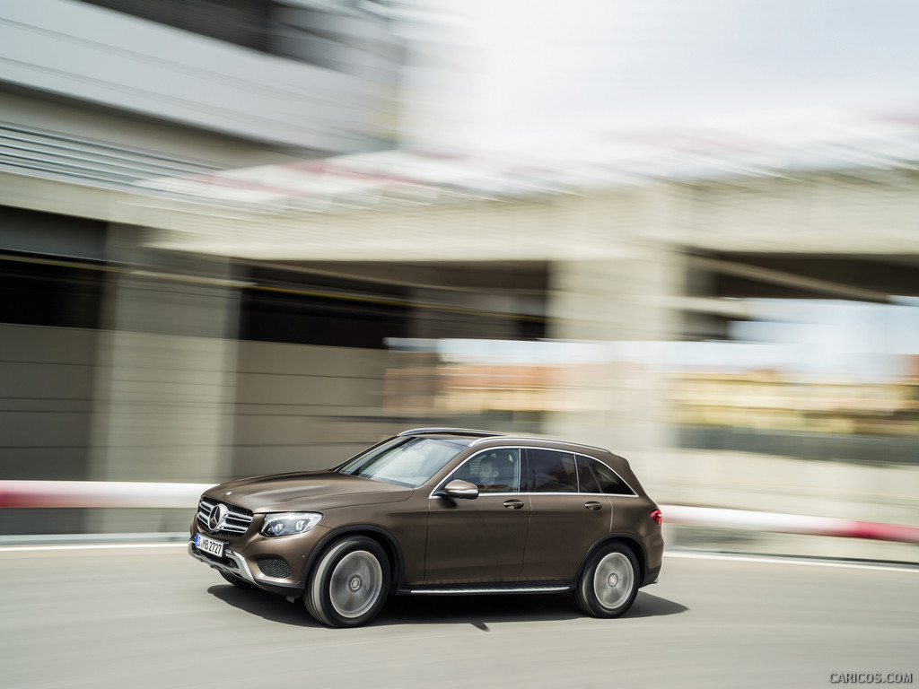 2016 Mercedes-Benz GLC-Class GLC 250d 4MATIC (CITRINE BROWN MAGNO, Offroad Line) - Side