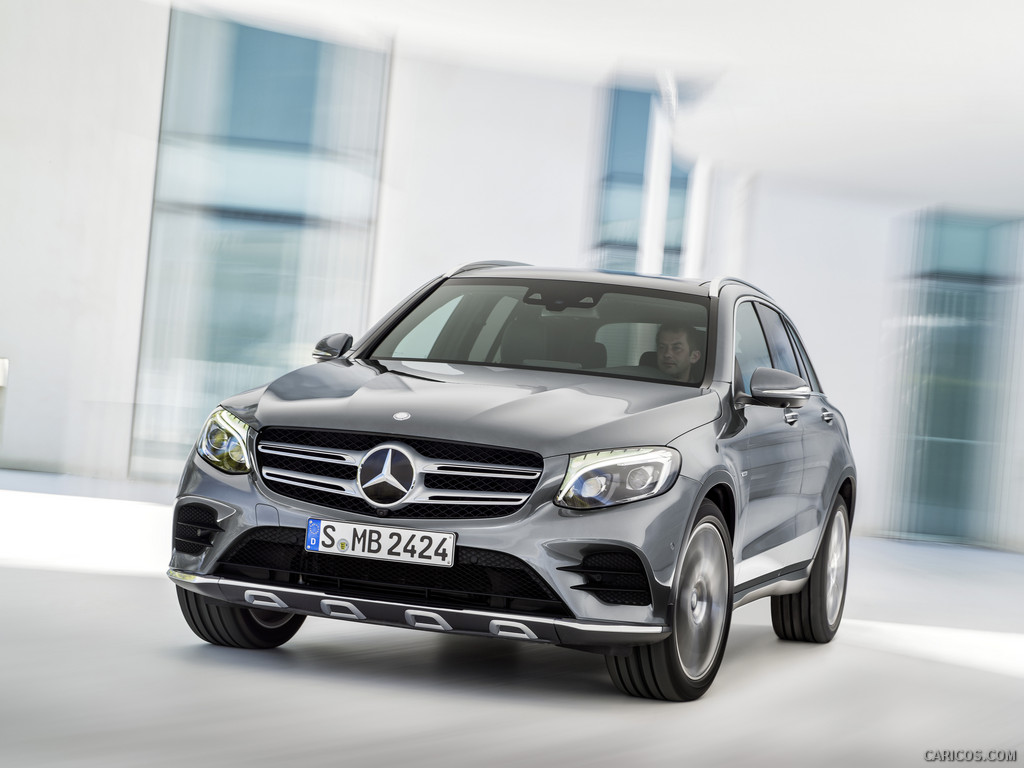 2016 Mercedes-Benz GLC-Class GLC 350e 4MATIC Edition 1 (Selenite Grey, AMG Line) - Front