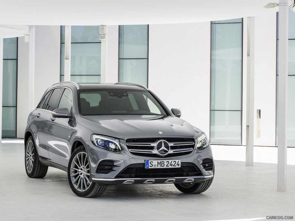 2016 Mercedes-Benz GLC-Class GLC 350e 4MATIC Edition 1 (Selenite Grey, AMG Line) - Front