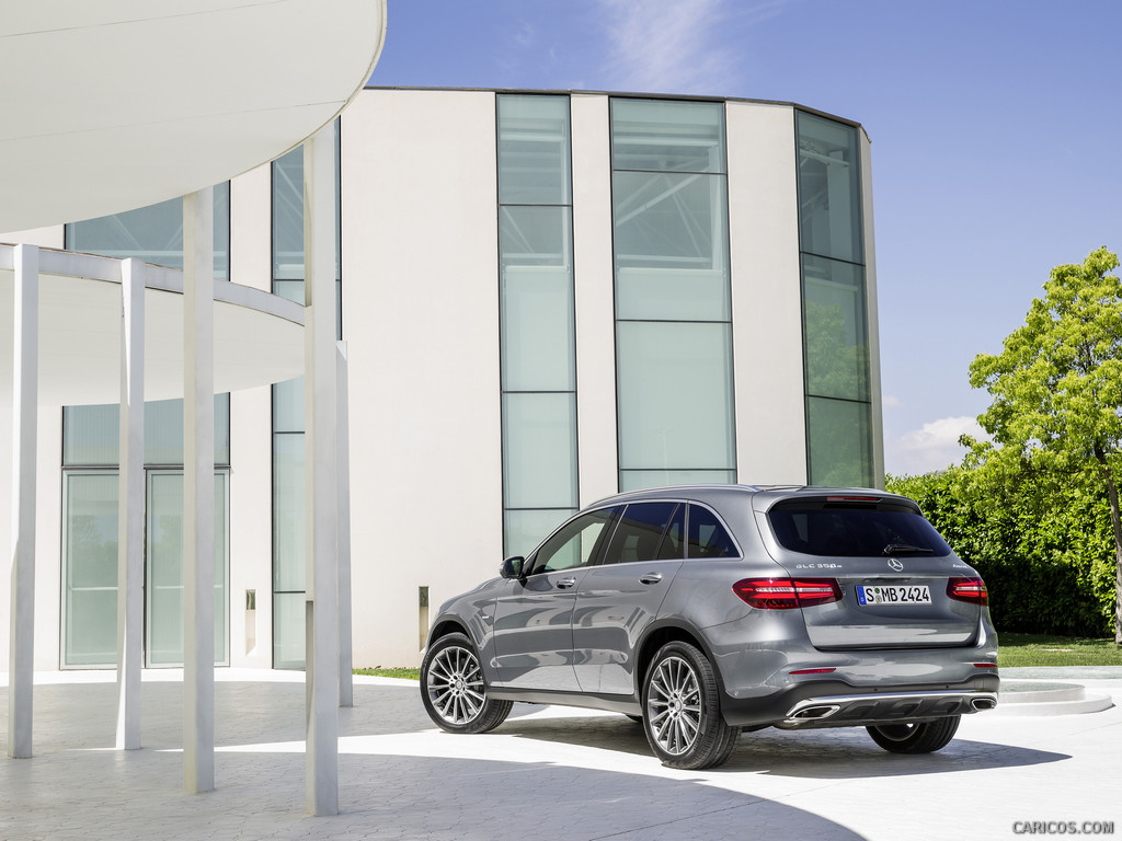 2016 Mercedes-Benz GLC-Class GLC 350e 4MATIC Edition 1 (Selenite Grey, AMG Line) - Rear