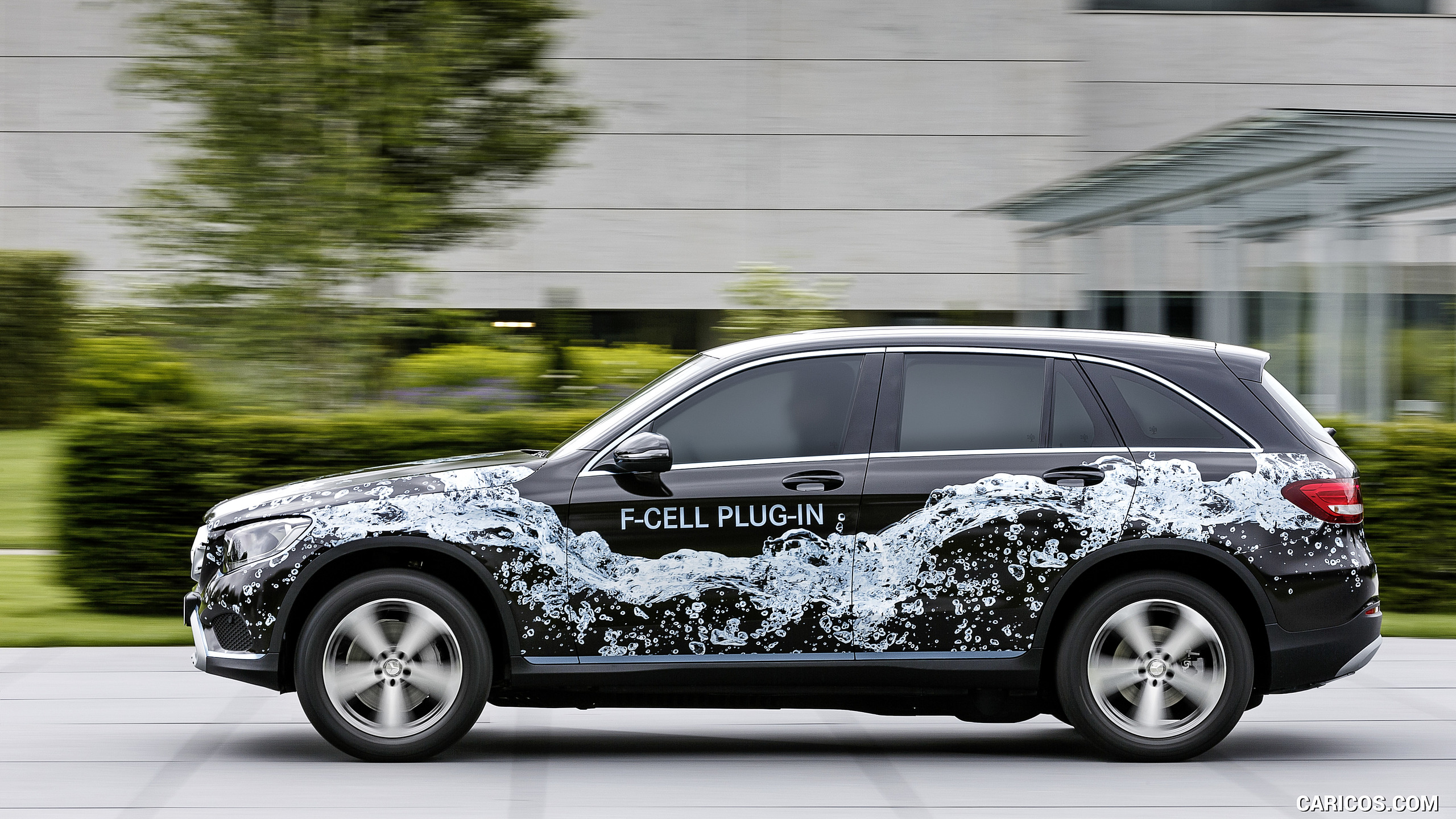 2016 Mercedes-Benz GLC F-Cell Plug-In Concept - Side, #5 of 20