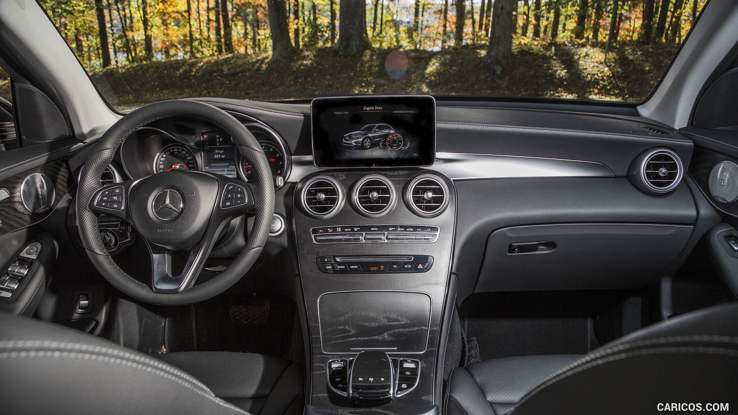 2016 Mercedes-Benz GLC GLC300 4MATIC (US-Spec) - Interior, Cockpit, #30 of 180