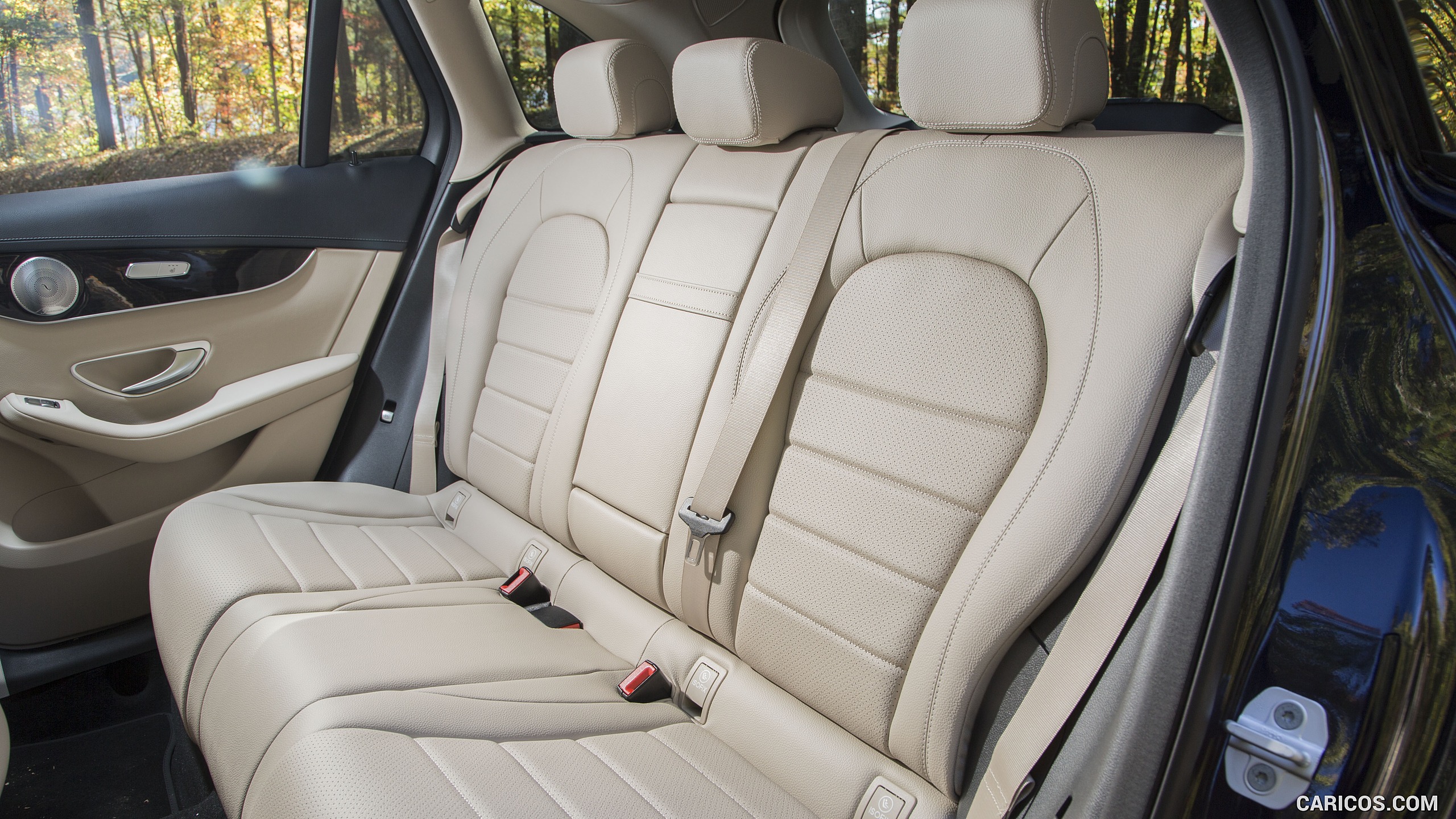 2016 Mercedes-Benz GLC GLC300 4MATIC (US-Spec) - Interior, Rear Seats, #97 of 180
