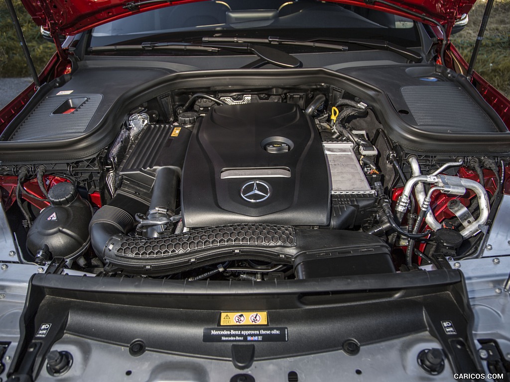 2016 Mercedes-Benz GLC GLC300 4MATIC (US-Spec) - Engine