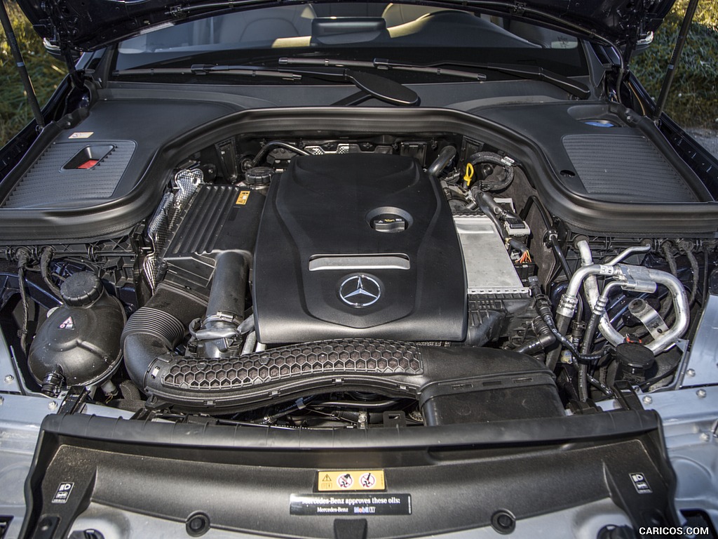 2016 Mercedes-Benz GLC GLC300 4MATIC (US-Spec) - Engine