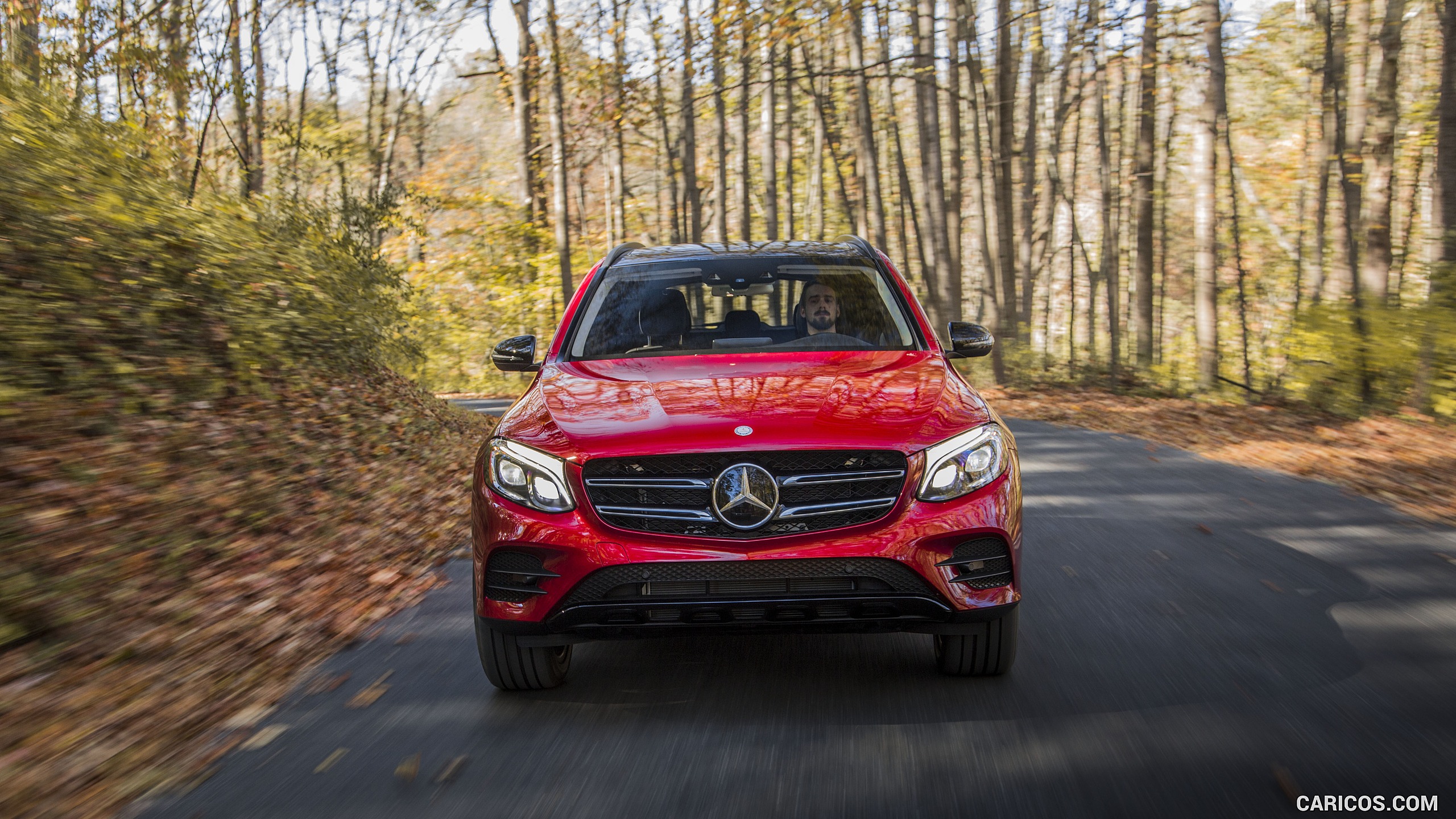 2016 Mercedes-Benz GLC GLC300 4MATIC (US-Spec) - Front | Caricos