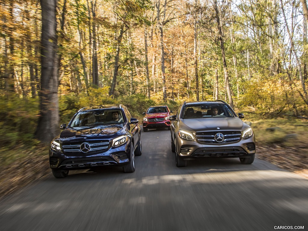 2016 Mercedes-Benz GLC GLC300 4MATIC (US-Spec) - Front