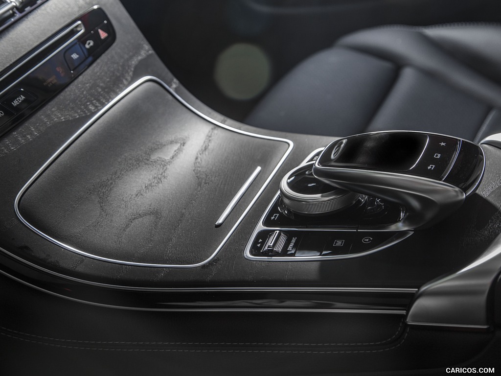 2016 Mercedes-Benz GLC GLC300 4MATIC (US-Spec) - Interior, Detail