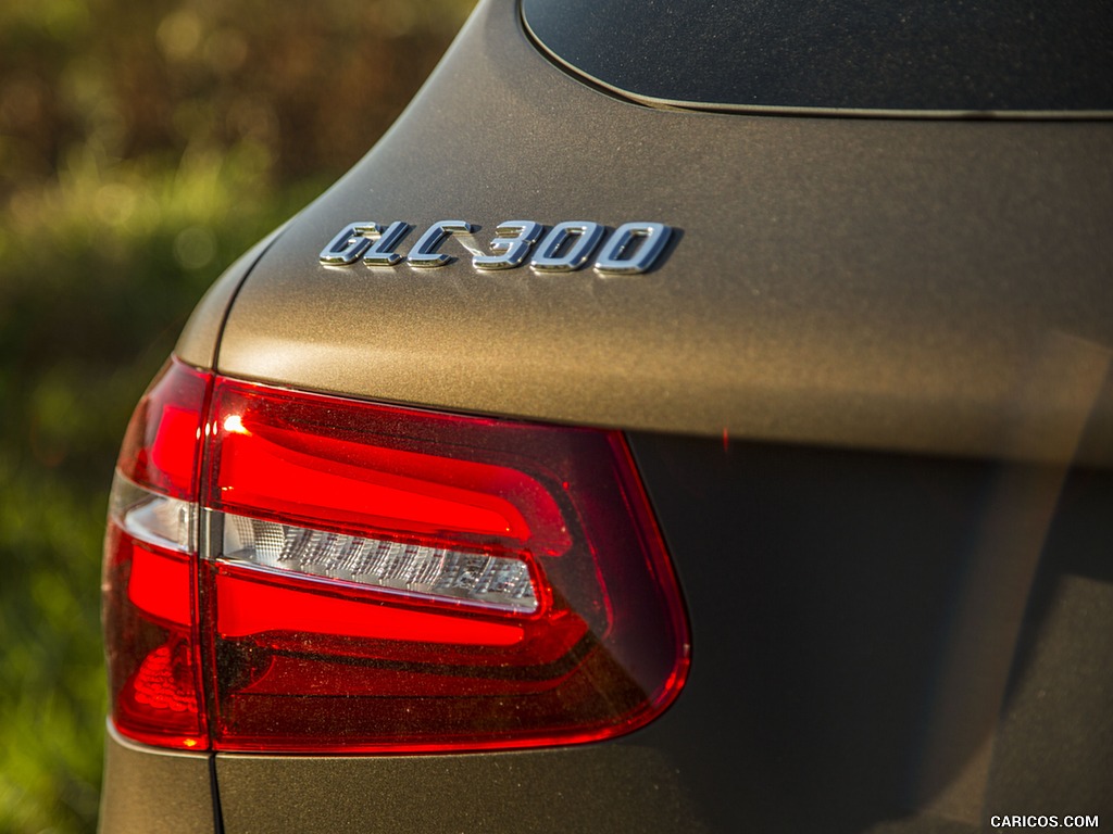 2016 Mercedes-Benz GLC GLC300 4MATIC (US-Spec) - Tail Light