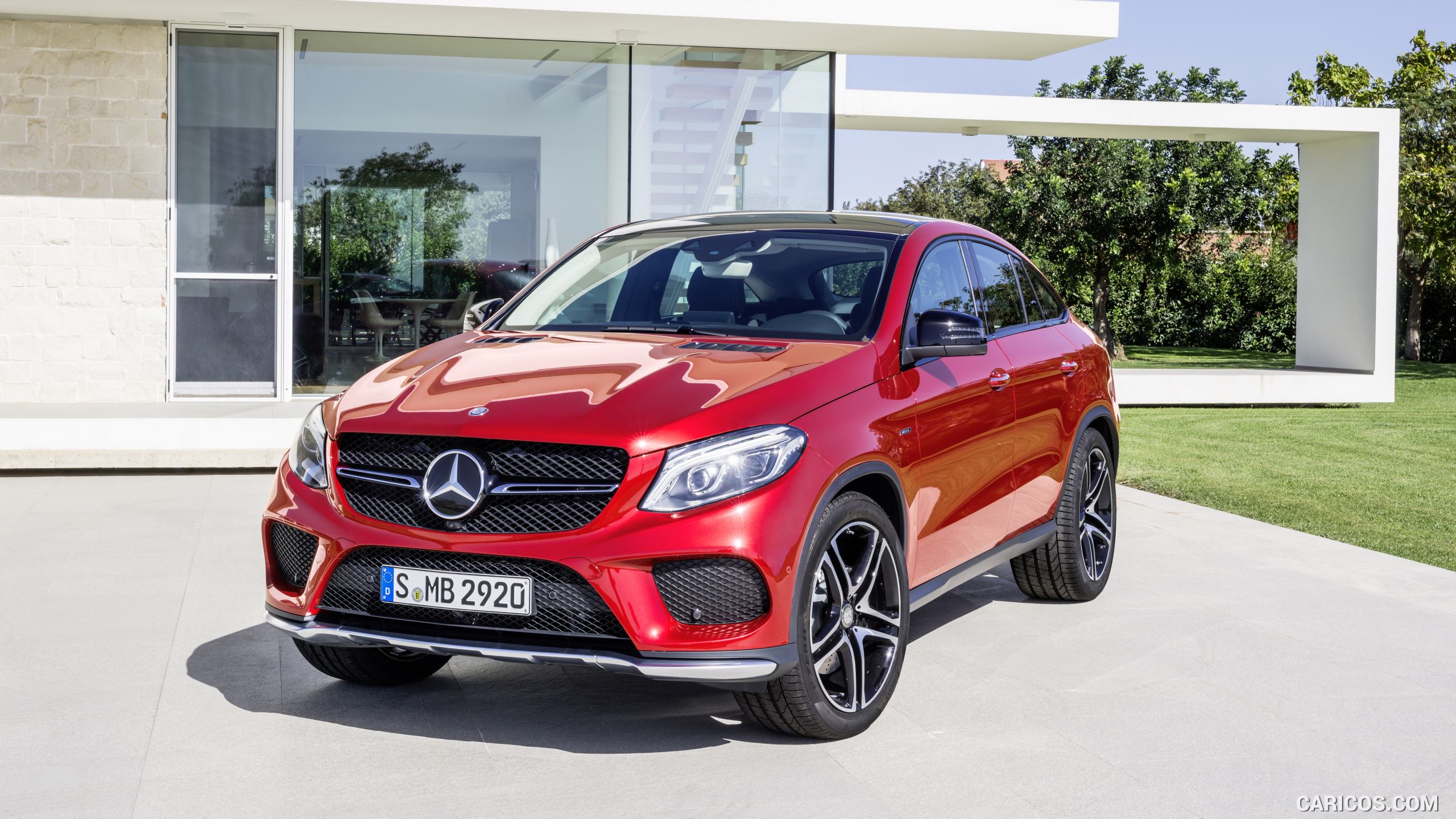 2016 Mercedes-Benz GLE 450 AMG Coupe 4MATIC (Designo Hyacinth Red Metallic) - Front, #5 of 115