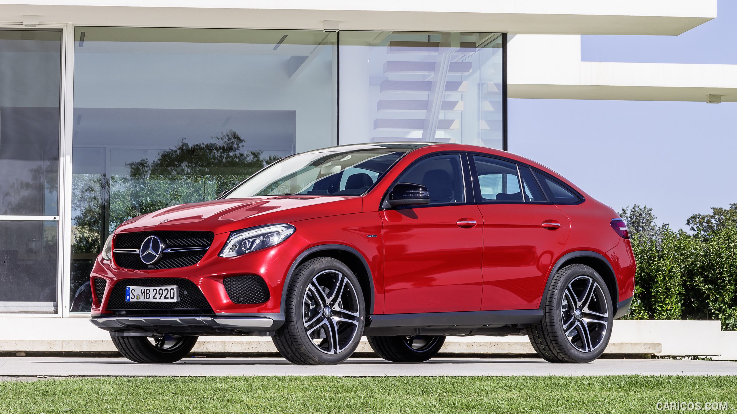 2016 Mercedes-Benz GLE 450 AMG Coupe 4MATIC (Designo Hyacinth Red Metallic) - Front, #9 of 115