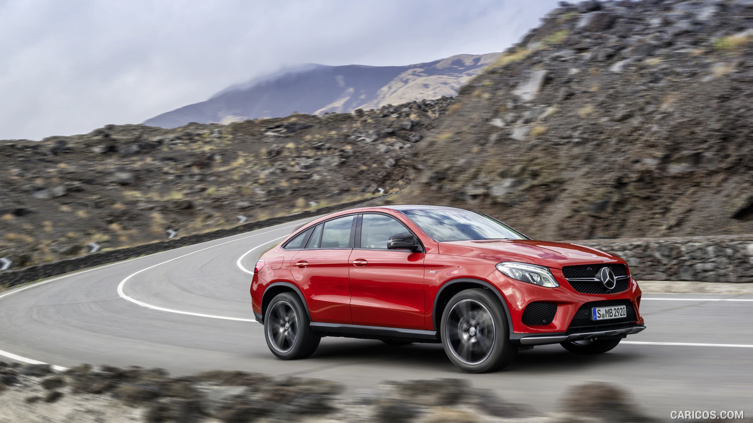 2016 Mercedes-Benz GLE 450 AMG Coupe 4MATIC (Designo Hyacinth Red Metallic) - Side, #16 of 115