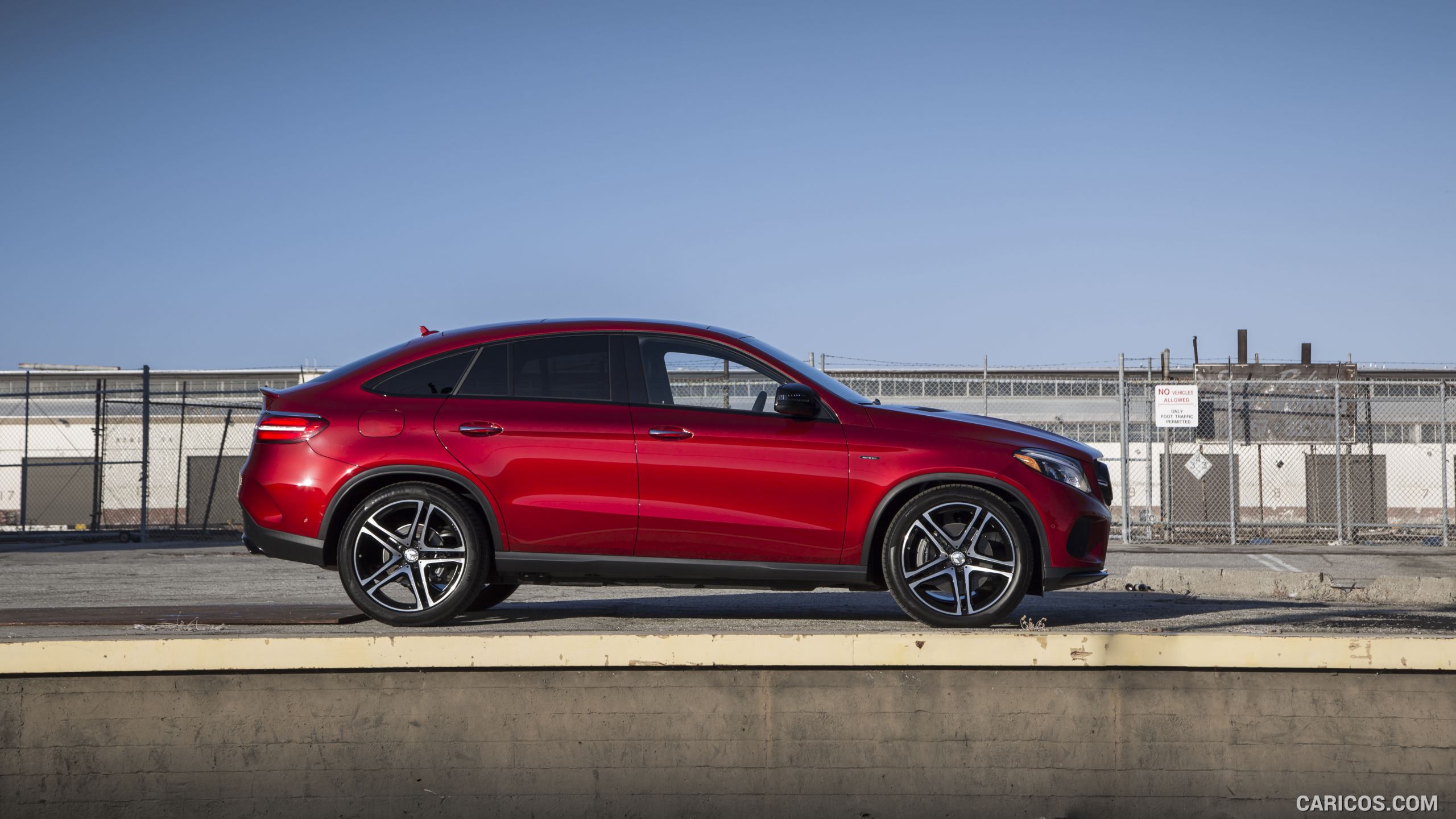 2016 Mercedes-Benz GLE 450 AMG Coupe 4MATIC (US-Spec) - Side, #65 of 115