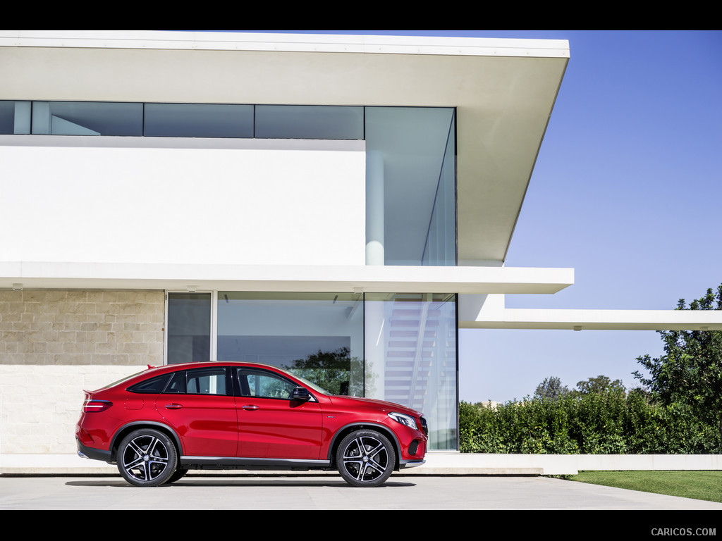 2016 Mercedes-Benz GLE 450 AMG Coupe 4MATIC (Designo Hyacinth Red Metallic) - Side