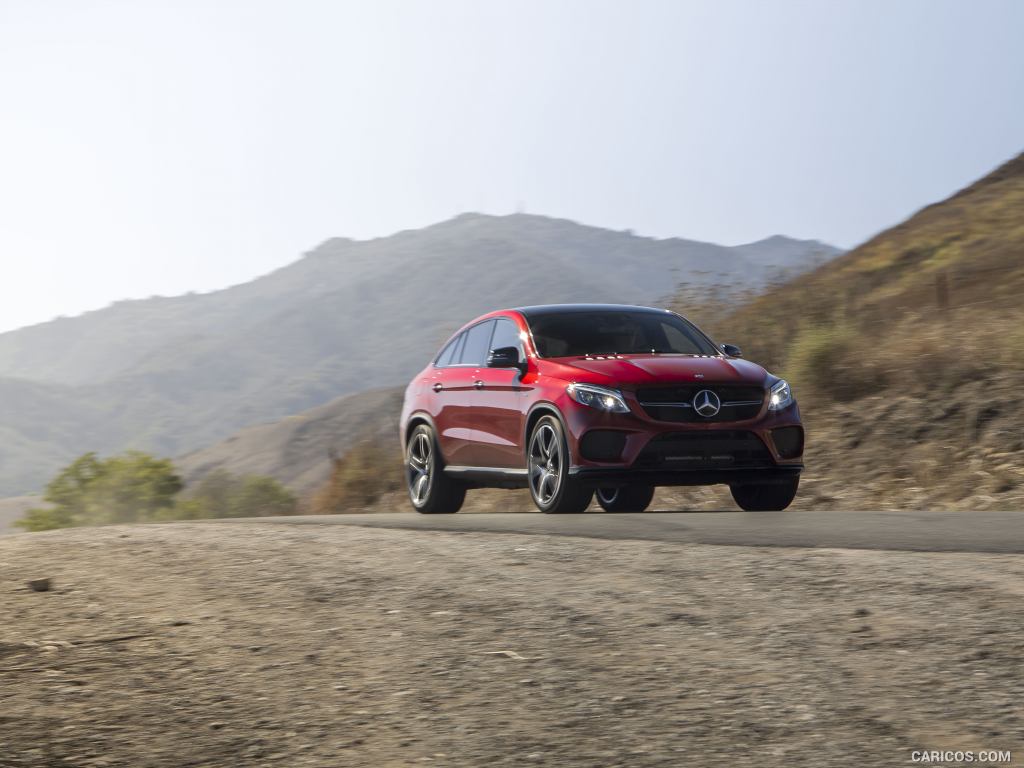 2016 Mercedes-Benz GLE 450 AMG Coupe 4MATIC (US-Spec) - Front