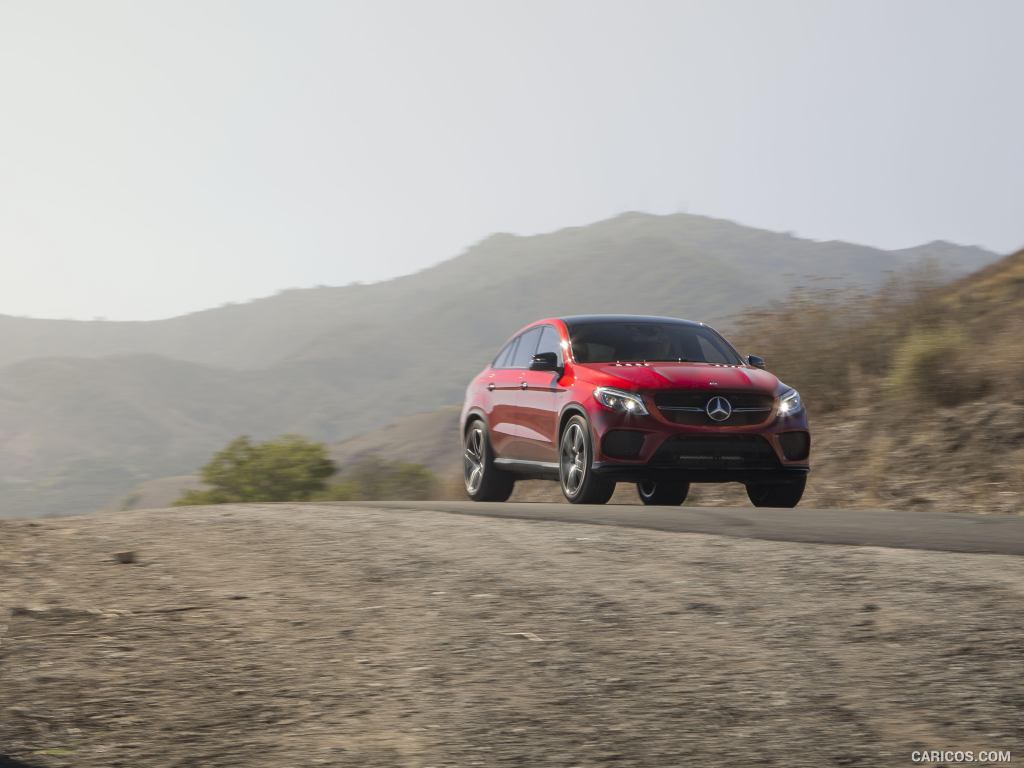 2016 Mercedes-Benz GLE 450 AMG Coupe 4MATIC (US-Spec) - Front