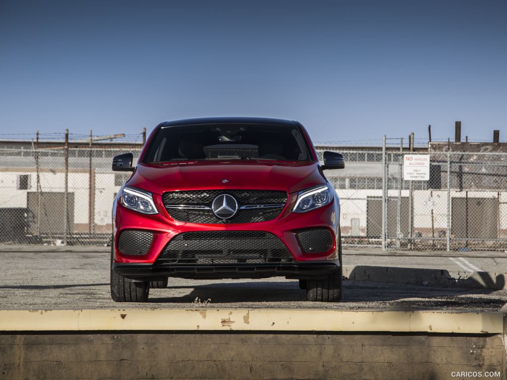 2016 Mercedes-Benz GLE 450 AMG Coupe 4MATIC (US-Spec) - Front