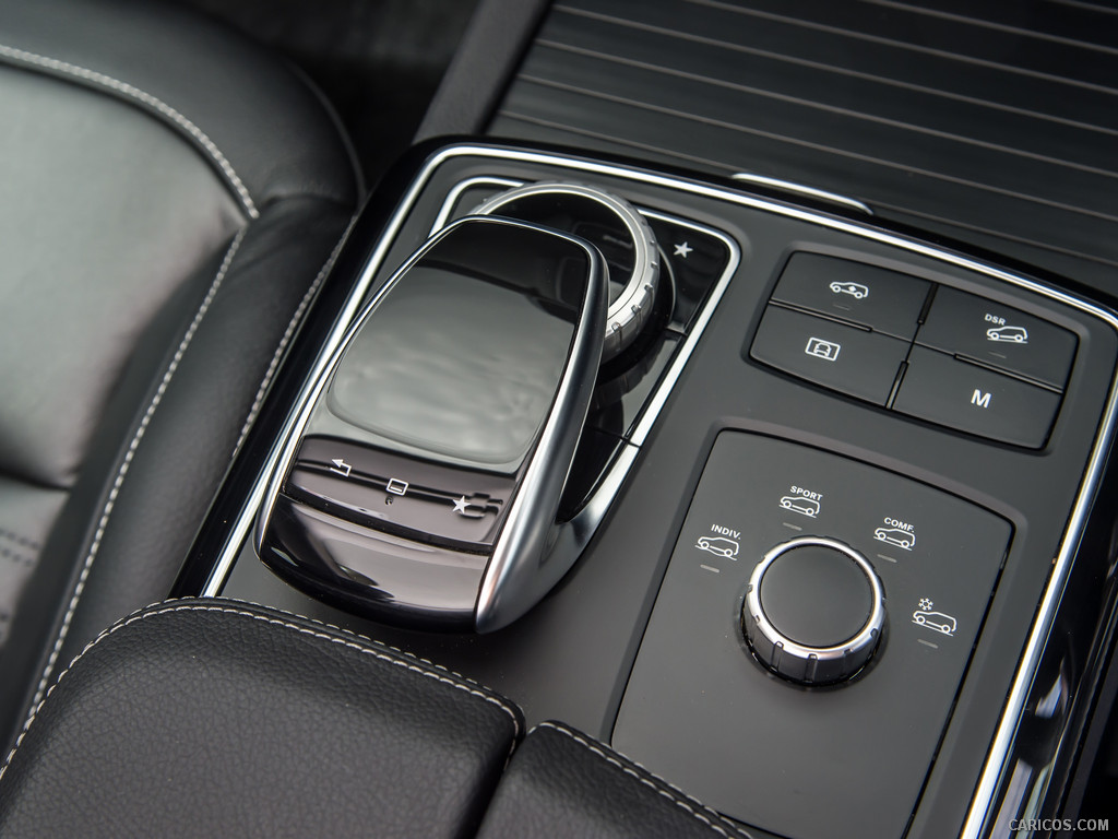 2016 Mercedes-Benz GLE-Class Coupe GLE350d (UK-Spec)  - Interior Detail