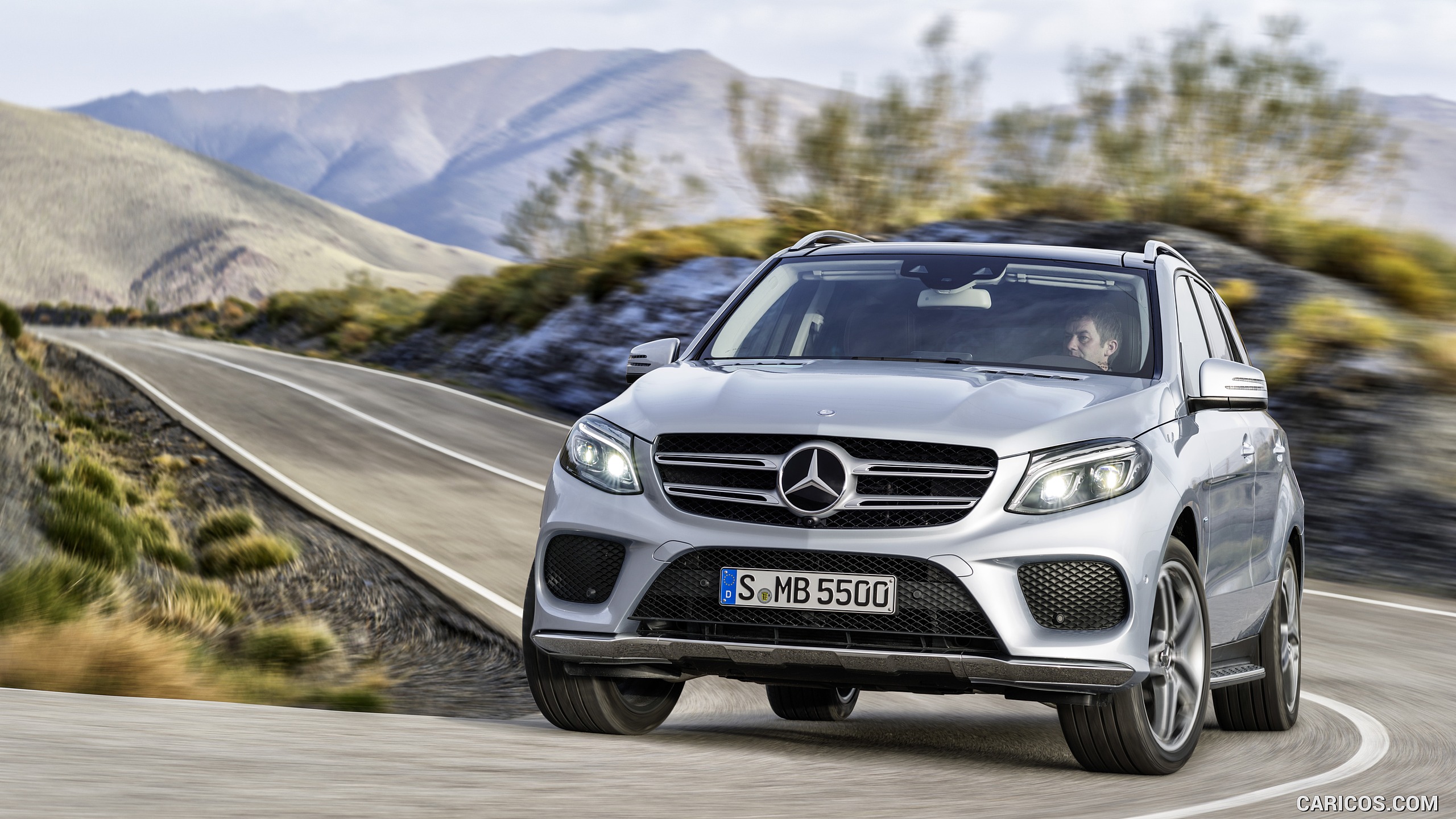 2016 Mercedes-Benz GLE-Class GLE 500 e AMG Line - Front, #1 of 141