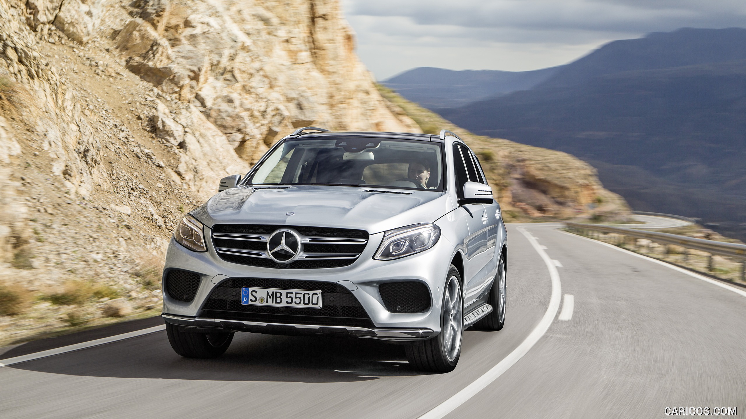 2016 Mercedes-Benz GLE-Class GLE 500 e AMG Line - Front, #4 of 141