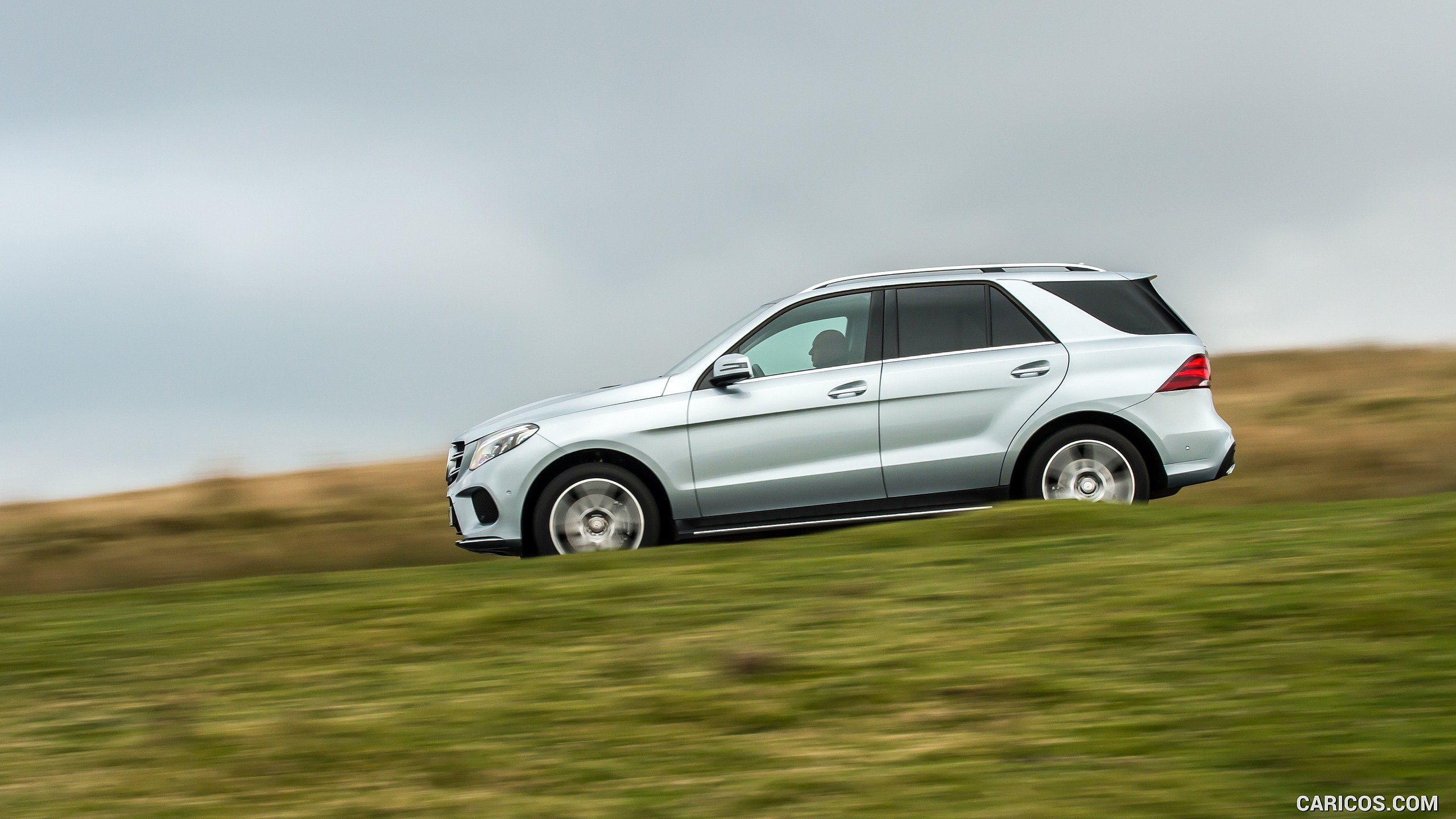 2016 Mercedes-Benz GLE-Class GLE 500e Plug-in-Hybrid AMG Line (UK-Spec) - Side, #107 of 141