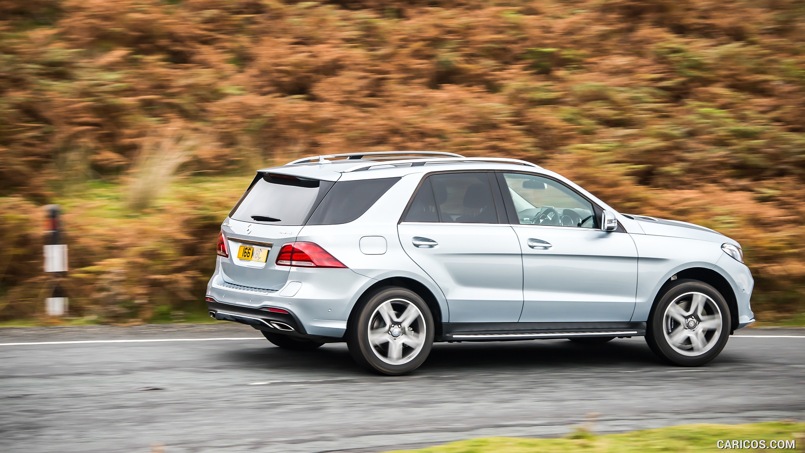 2016 Mercedes-Benz GLE-Class GLE 500e Plug-in-Hybrid AMG Line (UK-Spec) - Side, #112 of 141