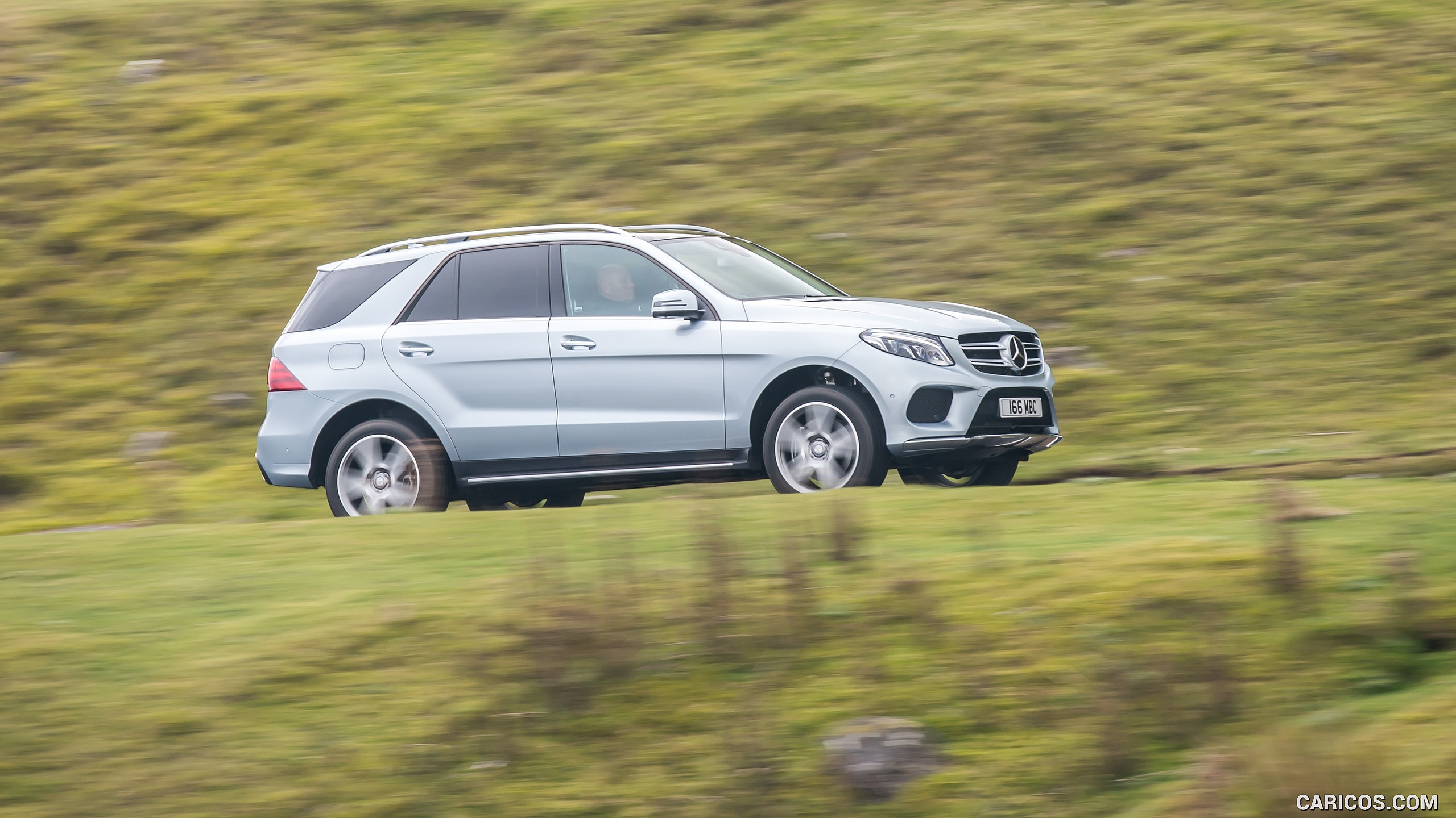 2016 Mercedes-Benz GLE-Class GLE 500e Plug-in-Hybrid AMG Line (UK-Spec) - Side, #114 of 141