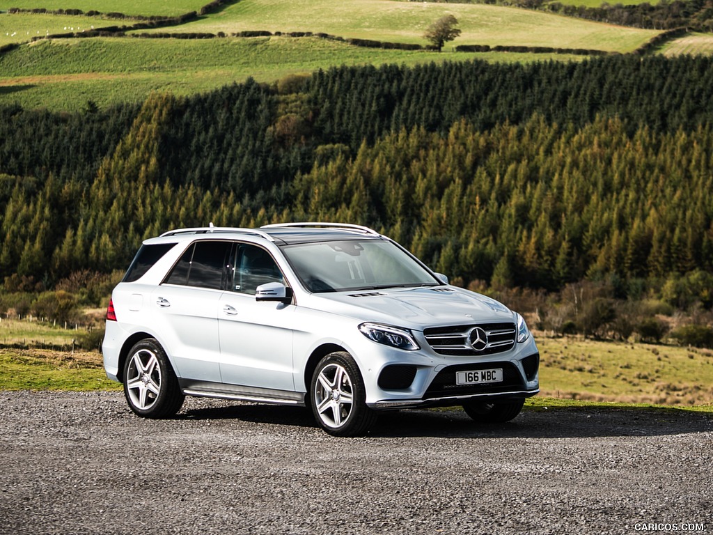 2016 Mercedes-Benz GLE-Class GLE 500e Plug-in-Hybrid AMG Line (UK-Spec) - Front