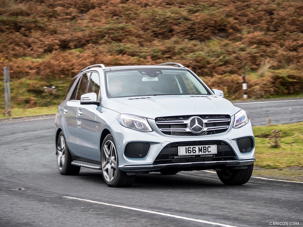 2016 Mercedes-Benz GLE-Class GLE 500e Plug-in-Hybrid AMG Line (UK-Spec) - Front