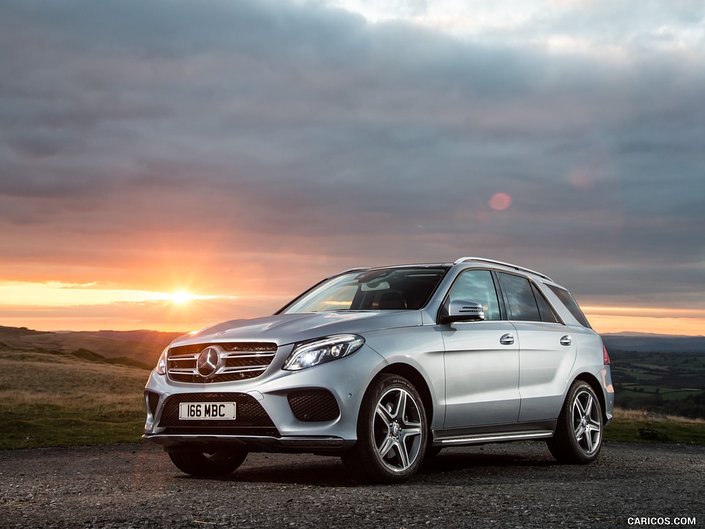 2016 Mercedes-Benz GLE-Class GLE 500e Plug-in-Hybrid AMG Line (UK-Spec) - Front