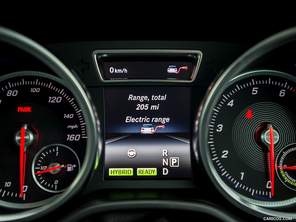 2016 Mercedes-Benz GLE-Class GLE 500e Plug-in-Hybrid AMG Line (UK-Spec) - Instrument Cluster