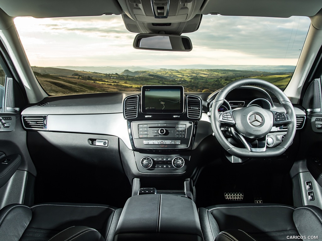 2016 Mercedes-Benz GLE-Class GLE 500e Plug-in-Hybrid AMG Line (UK-Spec) - Interior, Cockpit