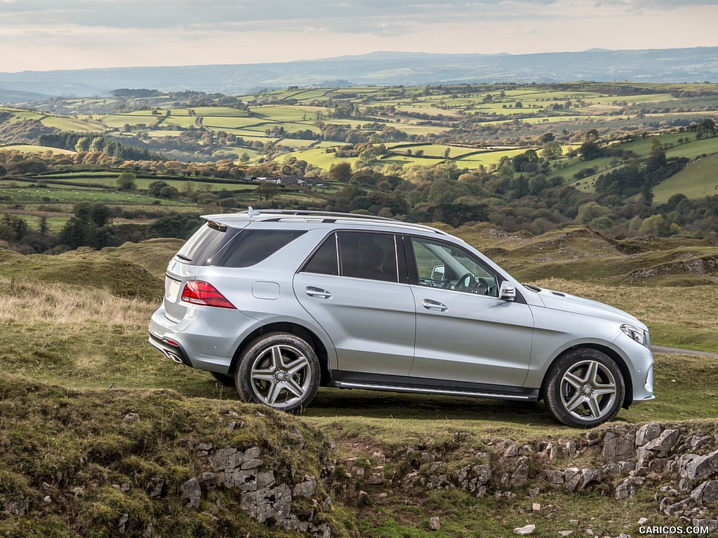 2016 Mercedes-Benz GLE-Class GLE 500e Plug-in-Hybrid AMG Line (UK-Spec) - Off-Road