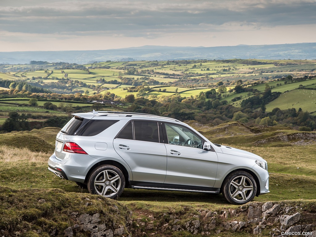 2016 Mercedes-Benz GLE-Class GLE 500e Plug-in-Hybrid AMG Line (UK-Spec) - Off-Road