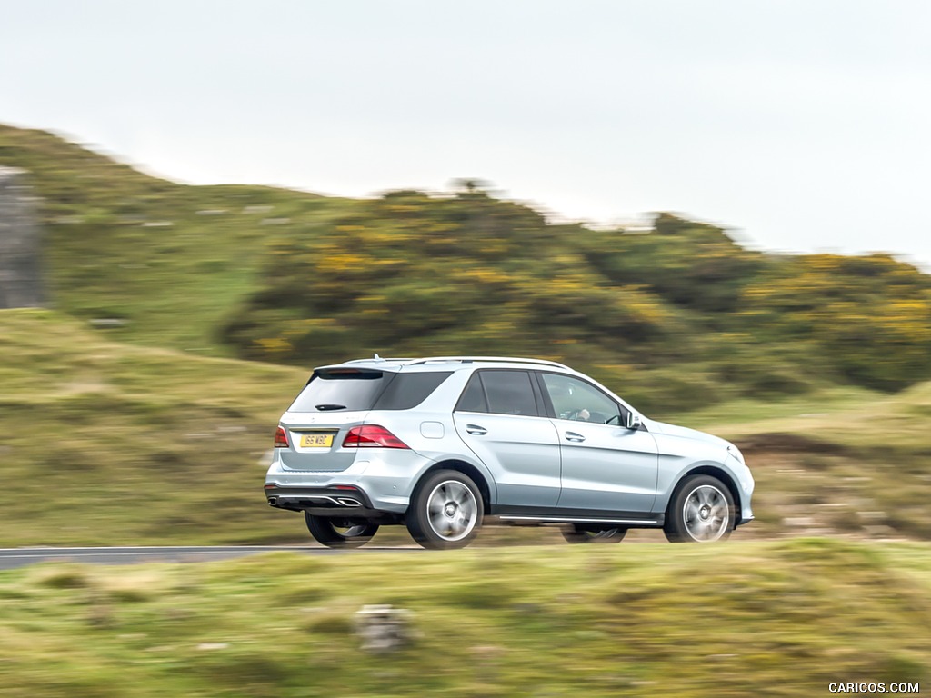 2016 Mercedes-Benz GLE-Class GLE 500e Plug-in-Hybrid AMG Line (UK-Spec) - Side