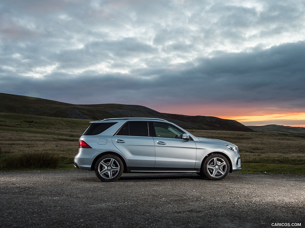 2016 Mercedes-Benz GLE-Class GLE 500e Plug-in-Hybrid AMG Line (UK-Spec) - Side