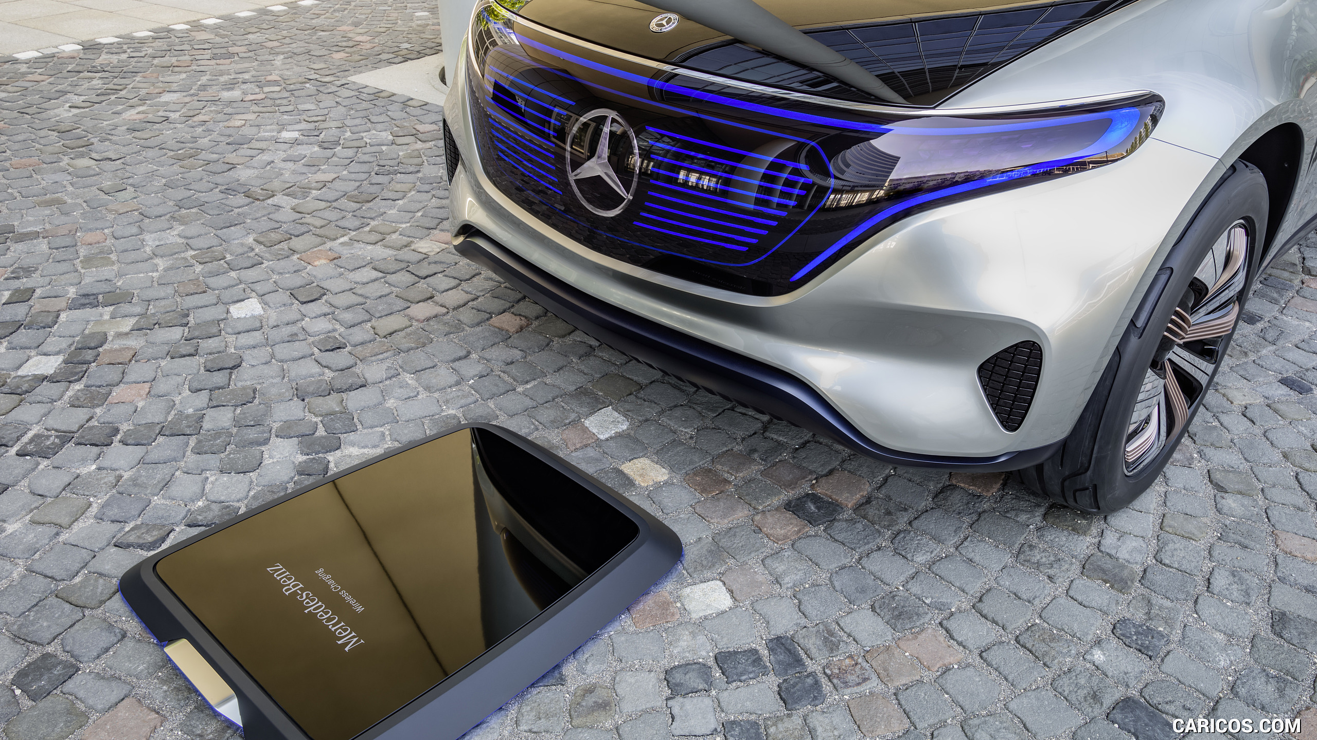 2016 Mercedes-Benz Generation EQ SUV Concept - Inductive Charging Platform, #17 of 50