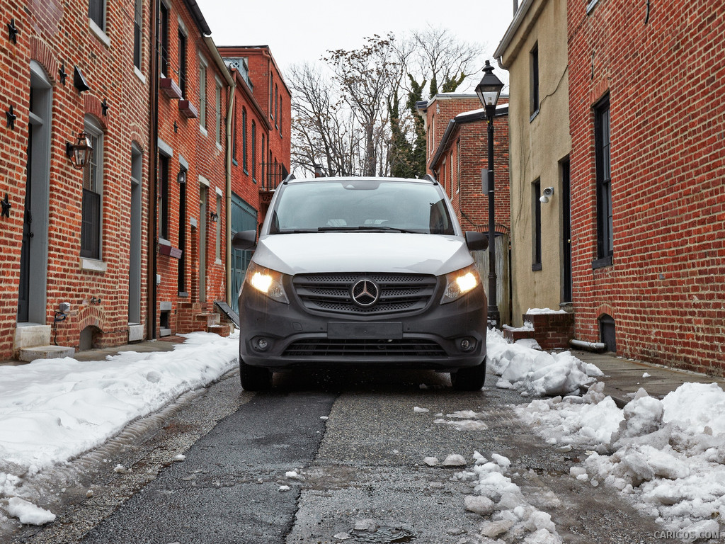 2016 Mercedes-Benz Metris Cargo Van - Front