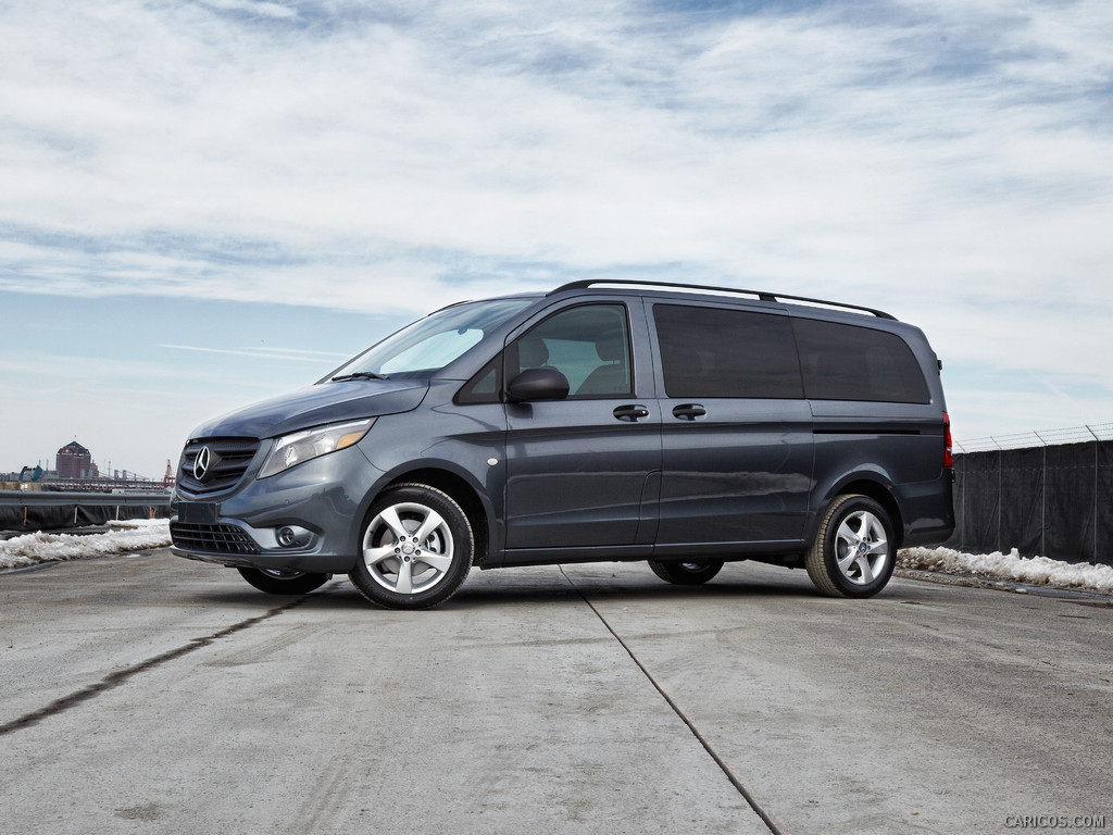 2016 Mercedes-Benz Metris Passenger Van - Side