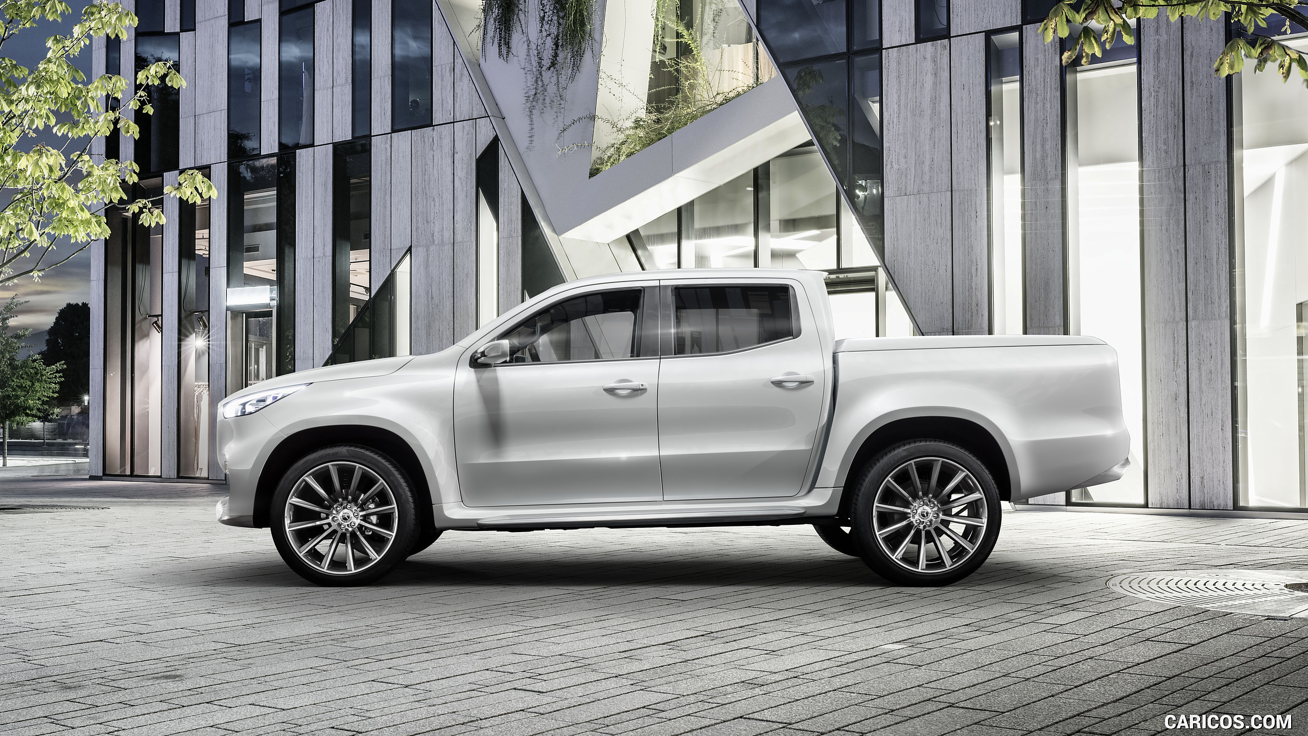 2016 Mercedes-Benz X-Class Pickup Concept (Color: White Metallic) - Side, #6 of 29