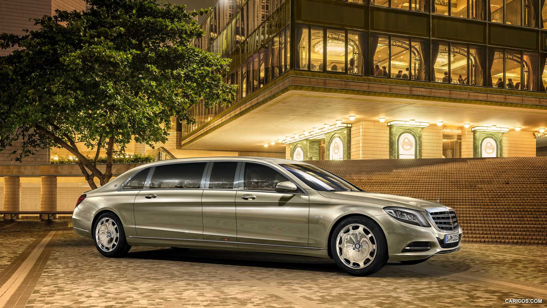 2016 Mercedes-Maybach S600 Pullman  - Side, #1 of 31