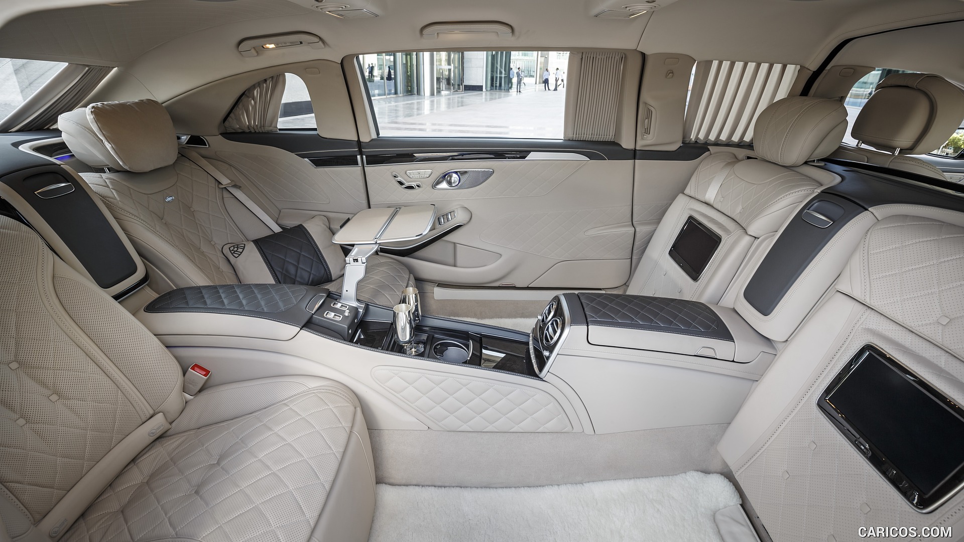 2016 Mercedes-Maybach S600 Pullman - Interior, #19 of 31