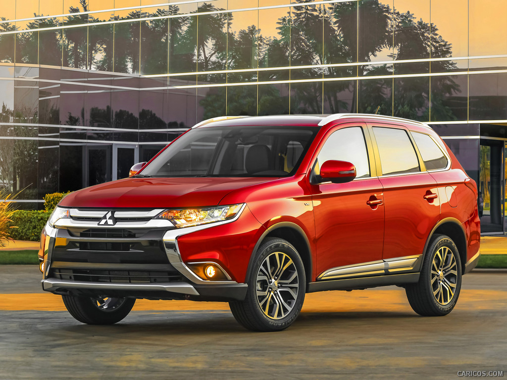 2016 Mitsubishi Outlander  - Front