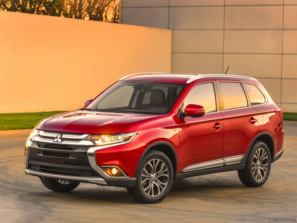 2016 Mitsubishi Outlander  - Front